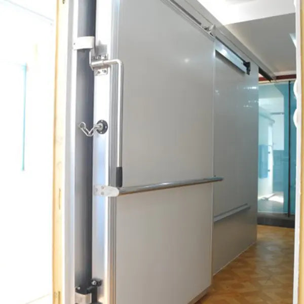 Cold room sliding door